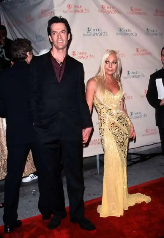 rupert everett donatella versace nel 1999