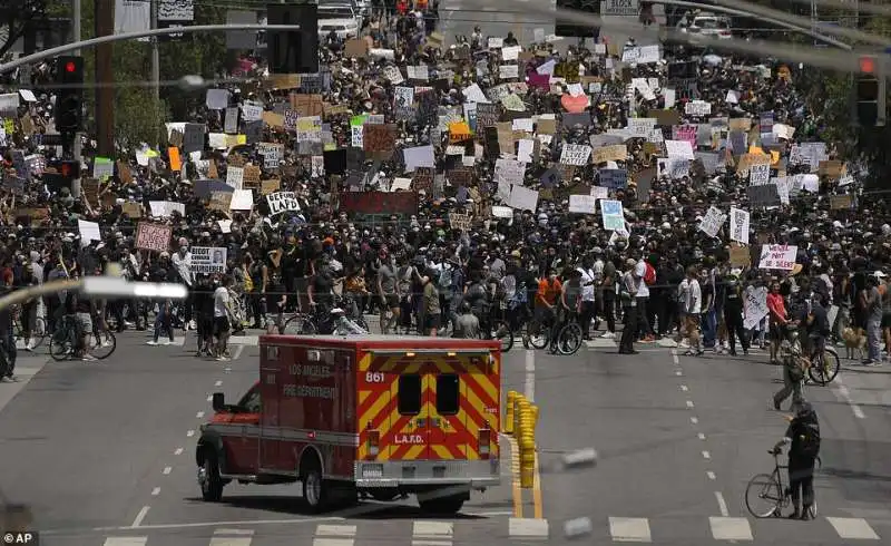 stati uniti   proteste in strada dopo la morte di george floyd  10