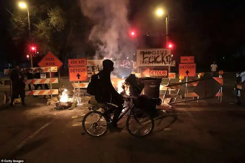 stati uniti   proteste in strada dopo la morte di george floyd  23