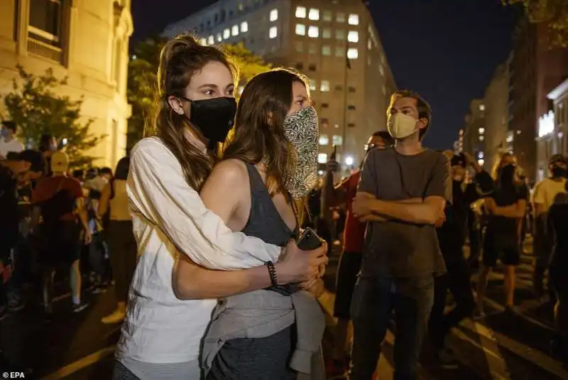 stati uniti   proteste in strada dopo la morte di george floyd  31