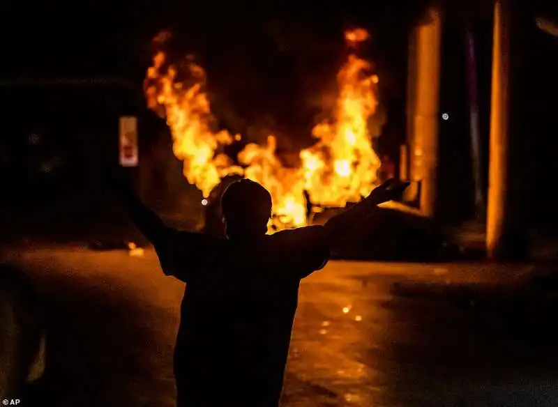 stati uniti   proteste in strada dopo la morte di george floyd  36