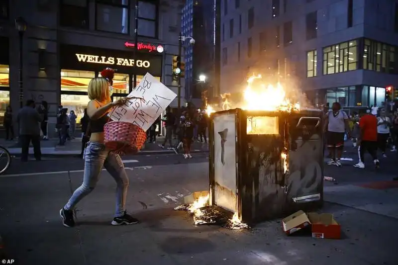 stati uniti   proteste in strada dopo la morte di george floyd  40