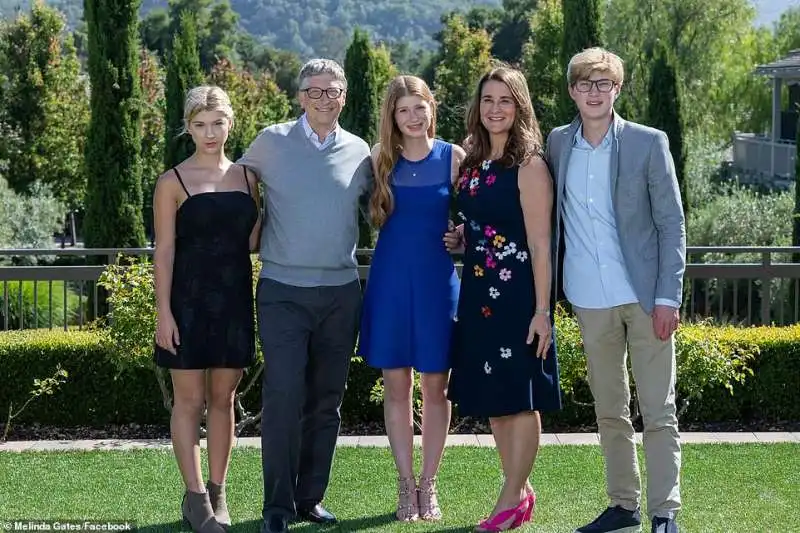 bill e melinda gates con i figli phoebe jennifer e rory 