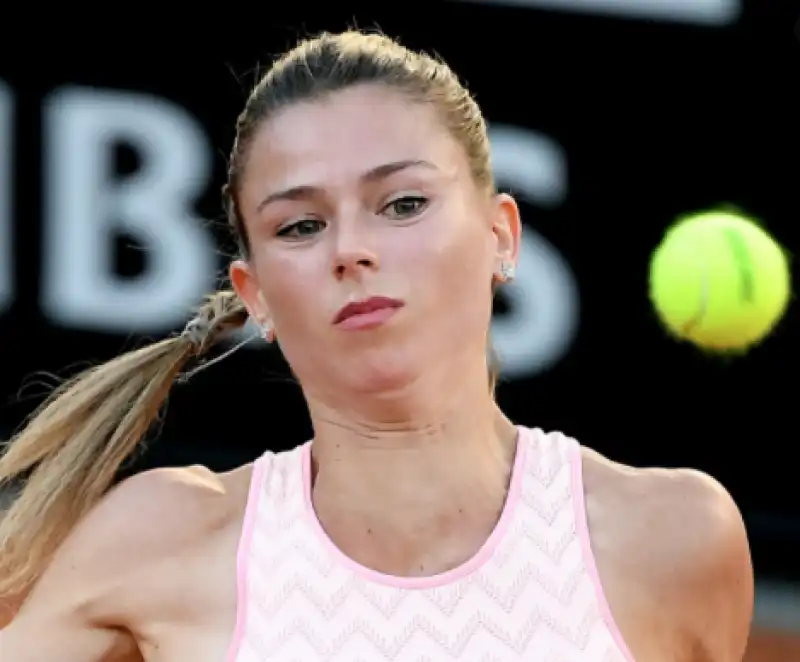 camila giorgi 7