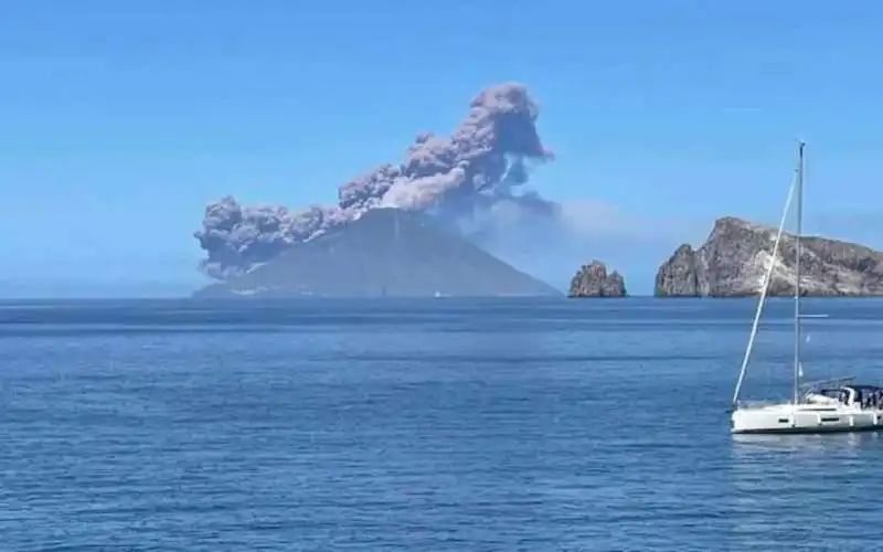 eruzione stromboli 1