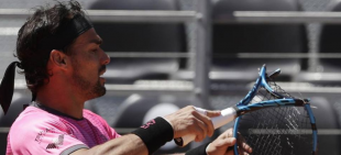 fabio fognini racchetta spaccata