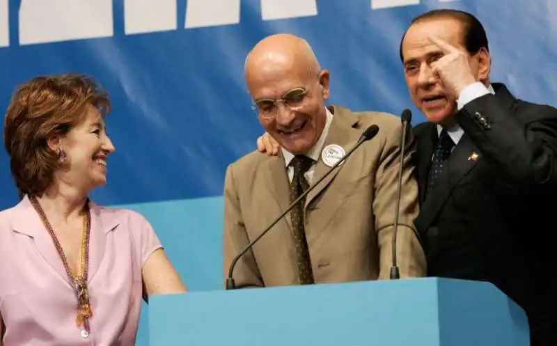 gabriele albertini con letizia moratti e silvio berlusconi