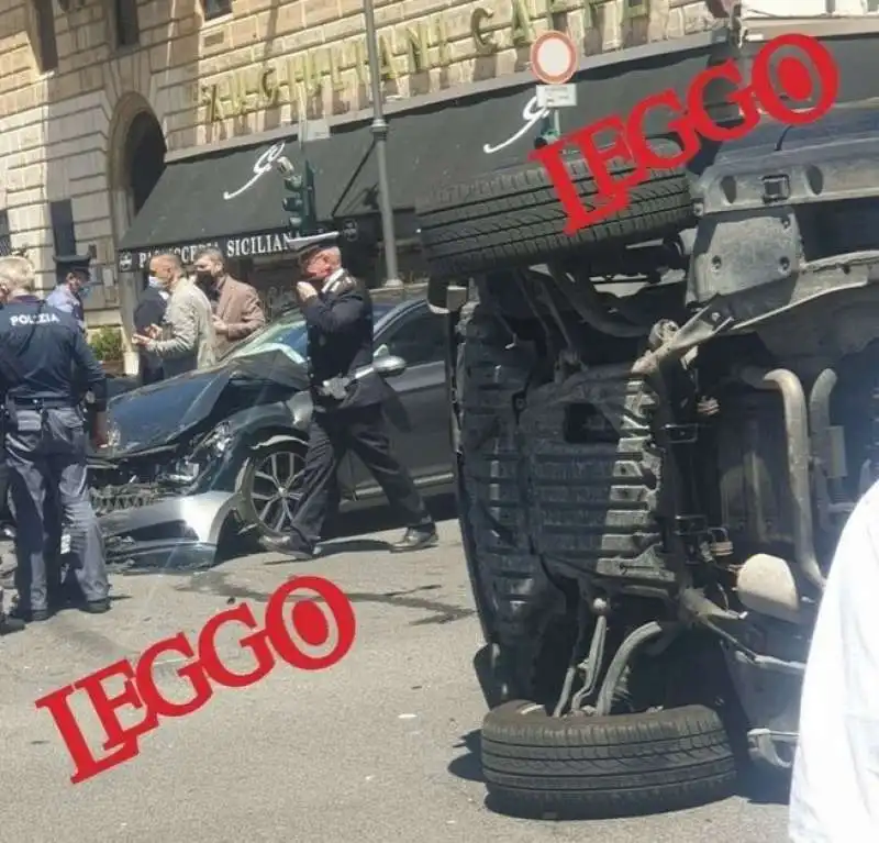 incidente stradale a roma 5