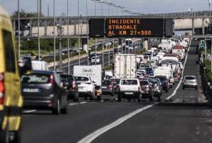 incidente sul grande raccordo anulare 1