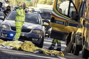 incidente sul grande raccordo anulare 5