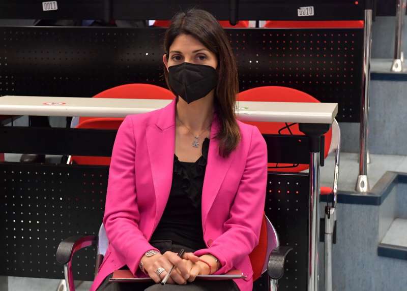 la sindaca virginia raggi foto di bacco