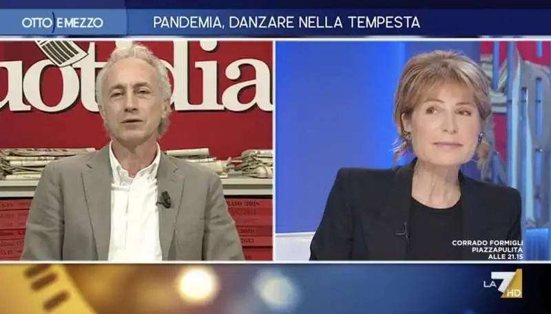 lilli gruber fa le facce mentre parla travaglio 1