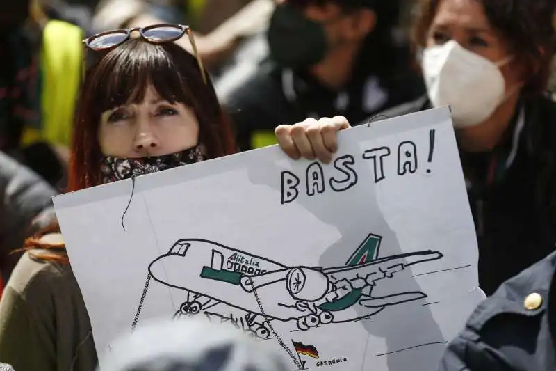 MANIFESTAZIONE DEI LAVORATORI AIR ITALY E ALITALIA