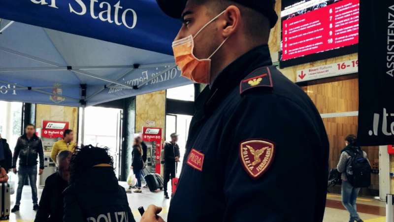 POLIZIA TRENO GENOVA