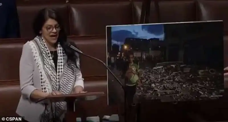 rashida tlaib con la kefiah al congresso 