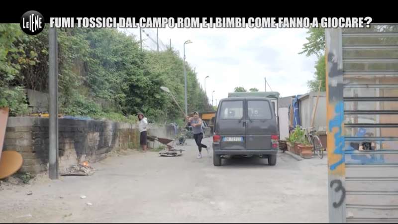 roghi tossici dal campo rom 3