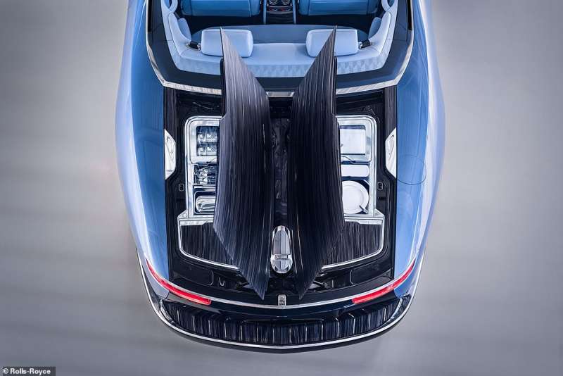 Rolls Royce Boat 5