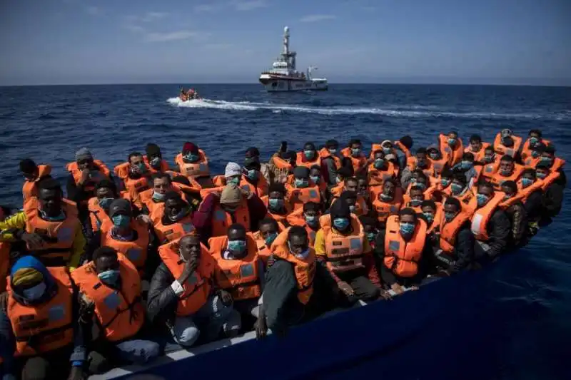 sbarco migranti lampedusa 3