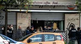 Suicidio bar a Roma