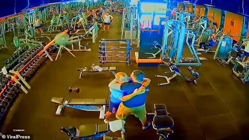 Aggressione In Palestra 3 Dago Fotogallery