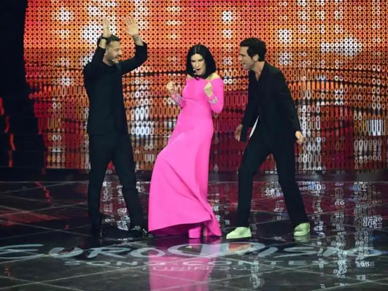 alessandro cattelan, laura pausini, mika 5