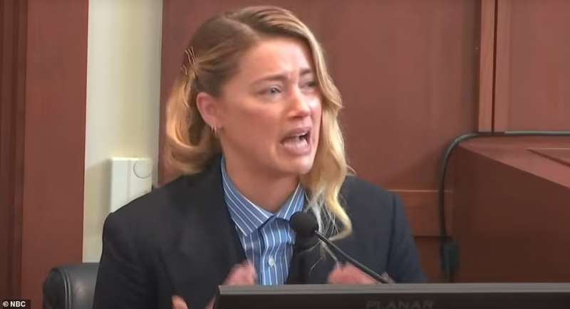 Amber Heard testimonia in tribunale 2