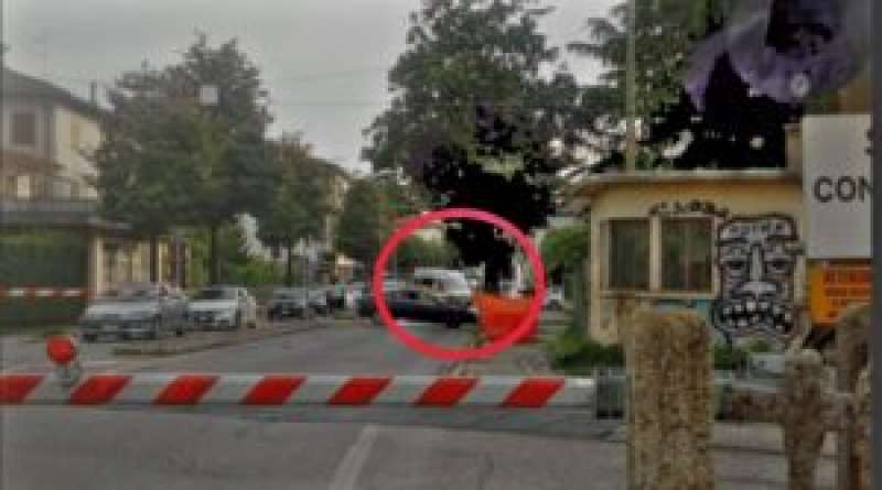 ambulanza bloccata da un passaggio a livello chiuso a udine