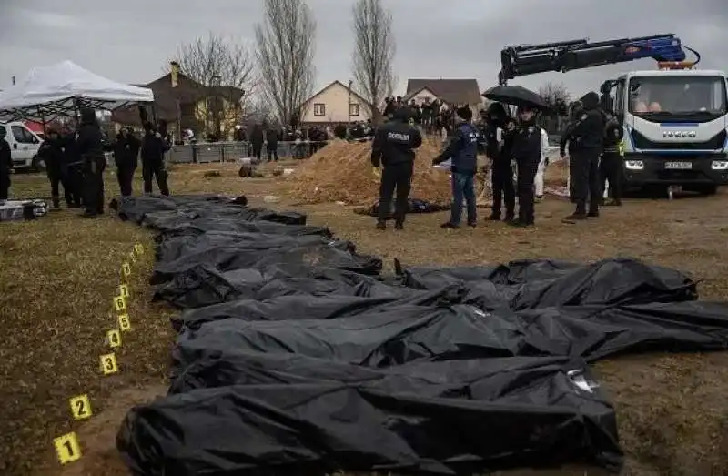 cadaveri trovati a mariupol 