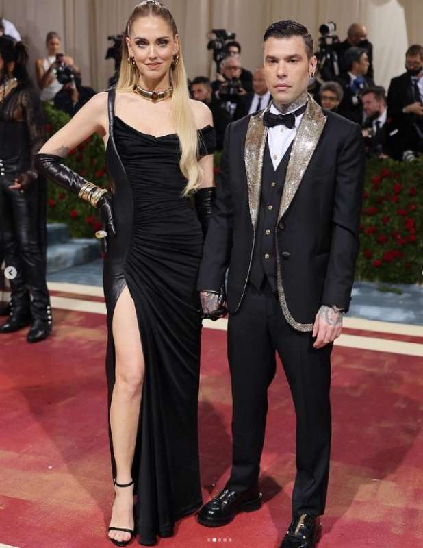 chiara ferragni e fedez al met gala 2022 12