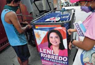 comizio di leni robredo 1