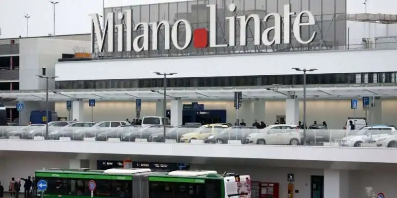 crollano i passeggeri sulla tratta linate roma 1