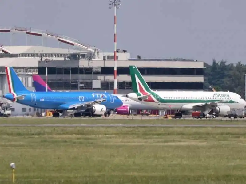 crollano i passeggeri sulla tratta linate roma 2