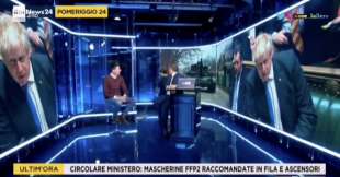 diretta di rainews24 interrotta da addetta delle pulizie