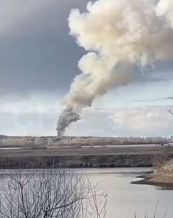 esplosione in una fabbrica di polvere da sparo a perm, in russia