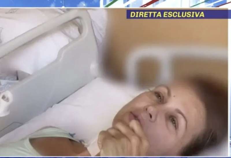 eva henger in diretta dall ospedale a pomeriggio cinque 5