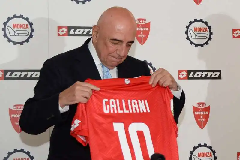 GALLIANI 11