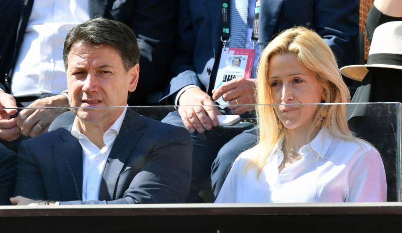 giuseppe conte e olivia paladino mezzelani gmt022