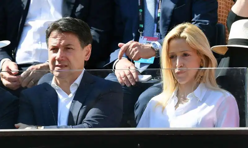 giuseppe conte e olivia paladino  mezzelani gmt023