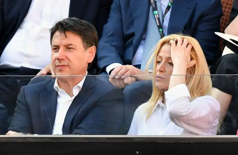 giuseppe conte e olivia paladino  mezzelani gmt028