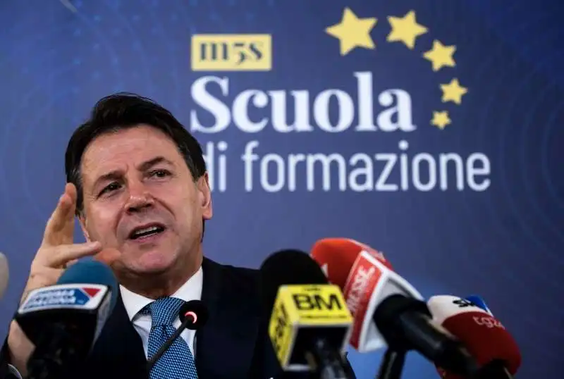 giuseppe conte   scuola di formazione m5s 2