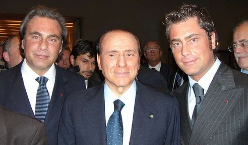 i fratelli pizzimbone con berlusconi