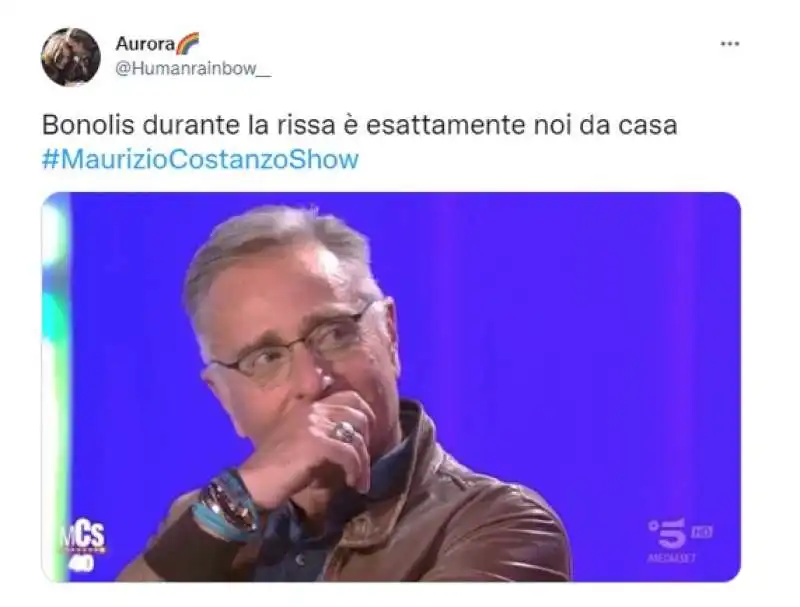 i tweet sulla rissa tra mughini e sgarbi al costanzo show 4