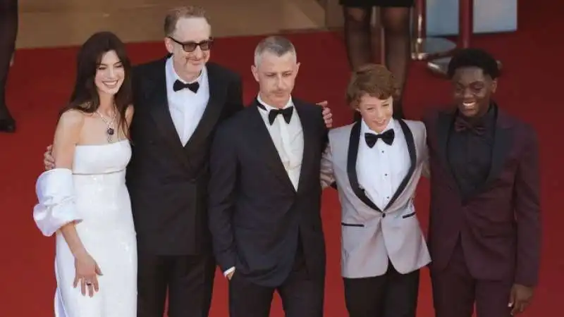 il cast di armageddon time a cannes 