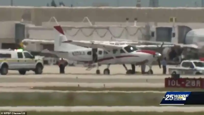 Il Cessna fatto atterare da un passeggero 3