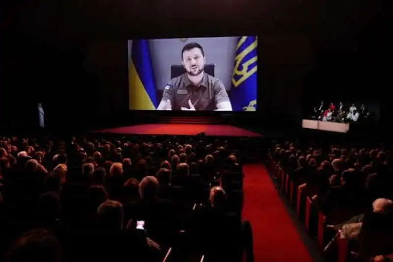 il collegamento di zelensky con il festival di cannes 5