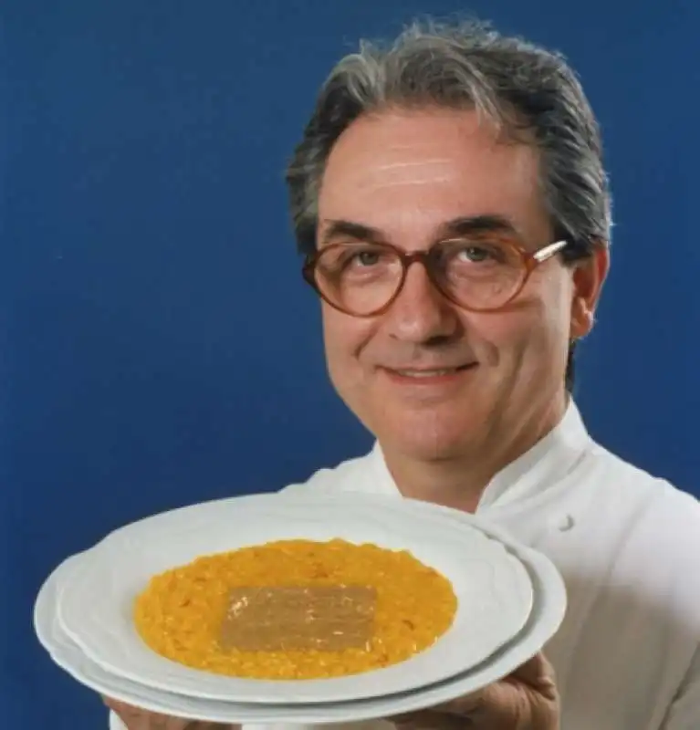 il risotto con la foglia d oro di gualtiero marchesi 1