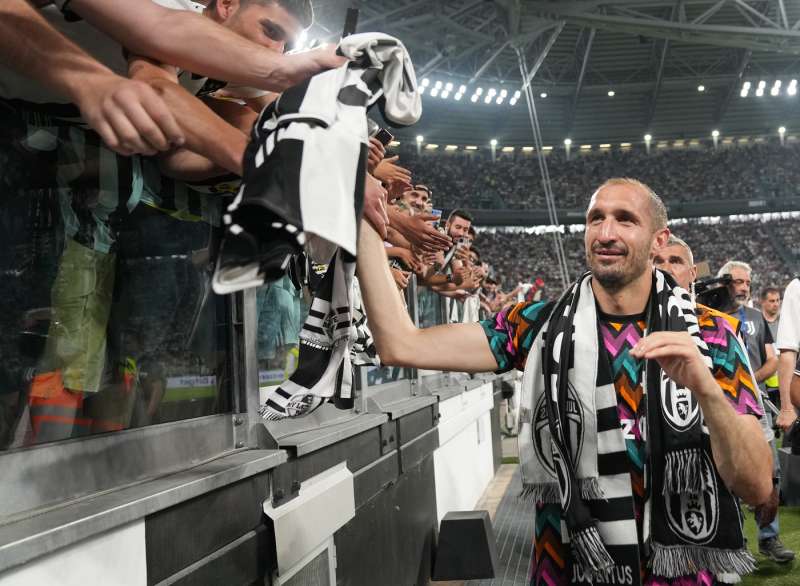 il saluto di giorgio chiellini alla juventus 8