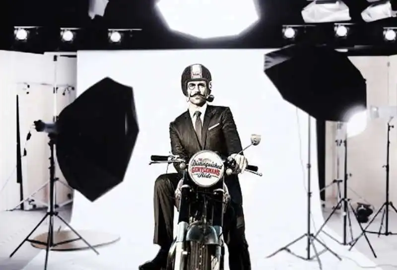 IL SET FOTOGRAFICO DI CLAUDIO PORCARELLI PER The Distinguished Gentleman’s Ride 