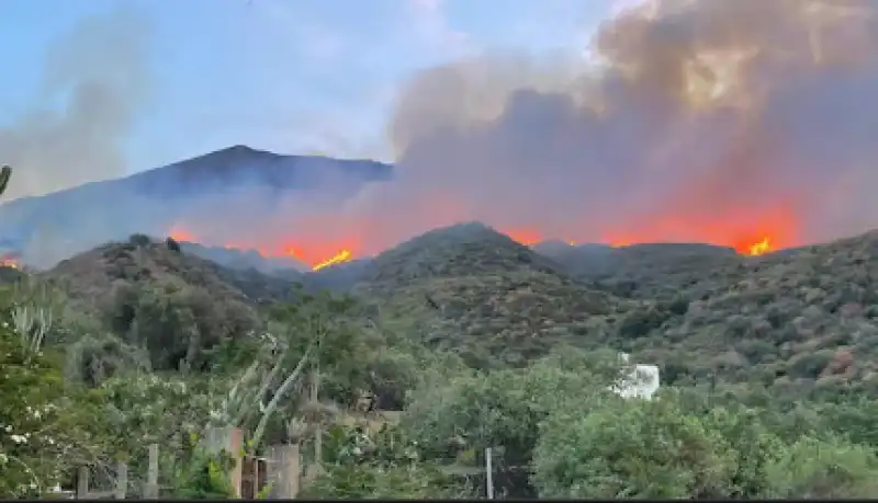  incendio stromboli