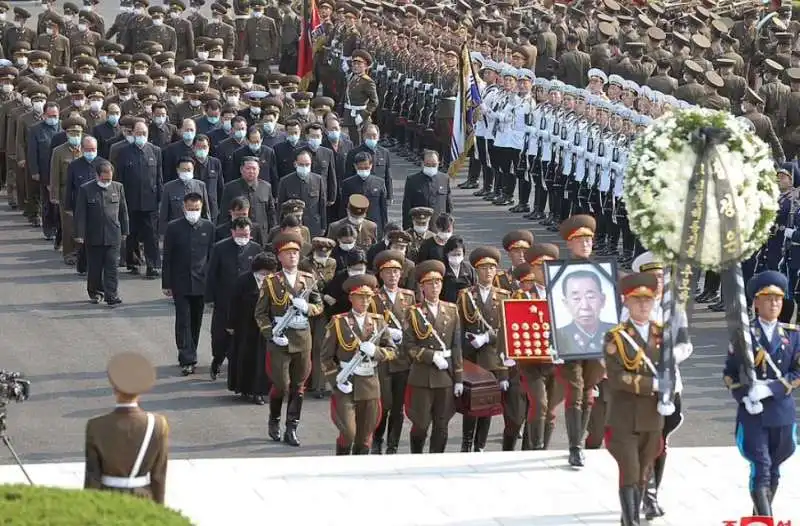 kim jong un al funerale di hyon chol hae 3